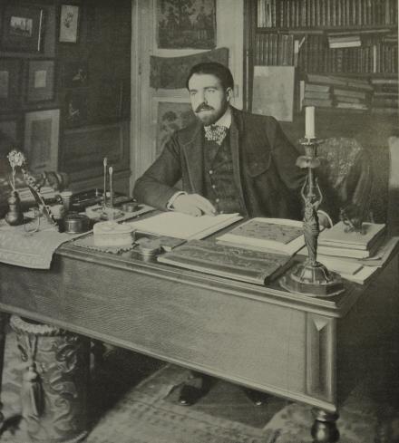 Reynaldo Hahn à son bureau